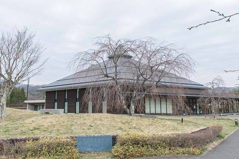 20190421yagasaki-shidare-sakuraB.jpg
